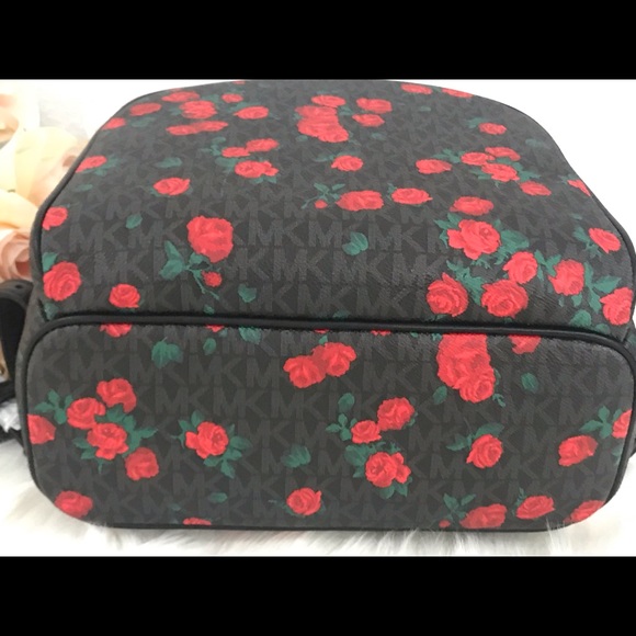 🌷Authentic MICHAEL KORS Rose Print MD Backpack🌷 - Picture 5 of 8